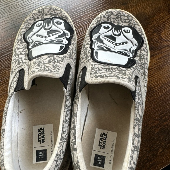 Boys Gap star wares trooper slip on shoe - Picture 2 of 5